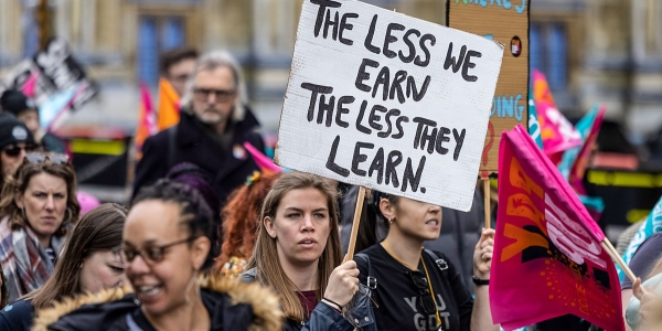 Teacher Strikes: Heads And Teachers Vote On Autumn Walkouts | Tes